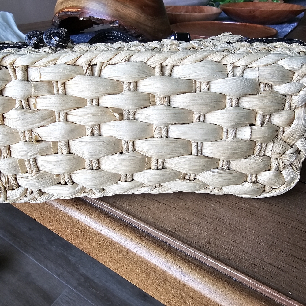 Brighton Straw Handbag with Leather Accents - Picture 12 of 16